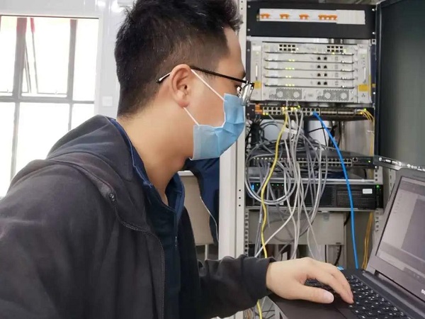 巅峰国际官网-钻营健全,你我一路成长